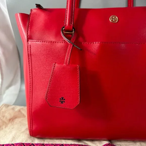 Tory Burch Red Shoulder Bag - Picture 3 of 16